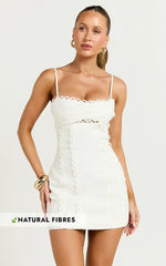 Gigi Mini Linen Blend Dress - Sweetheart Tie Back Scallop Detail Dress In Off White
